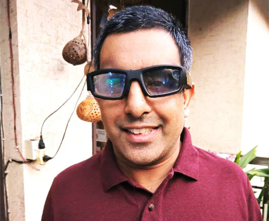 Blind Photographer Sees World Through Vuzix Blade Smart Glasses